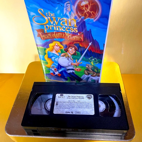 THE SWAN PRINCESS WARNER BROS. VTG 90s ESCAPE FROM CASTLE MOUNTAIN VHS VIDEO - Picture 7 of 13